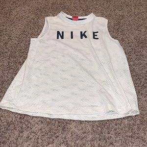 M Women’s Nike Tank Top Jersey Mesh Material✨